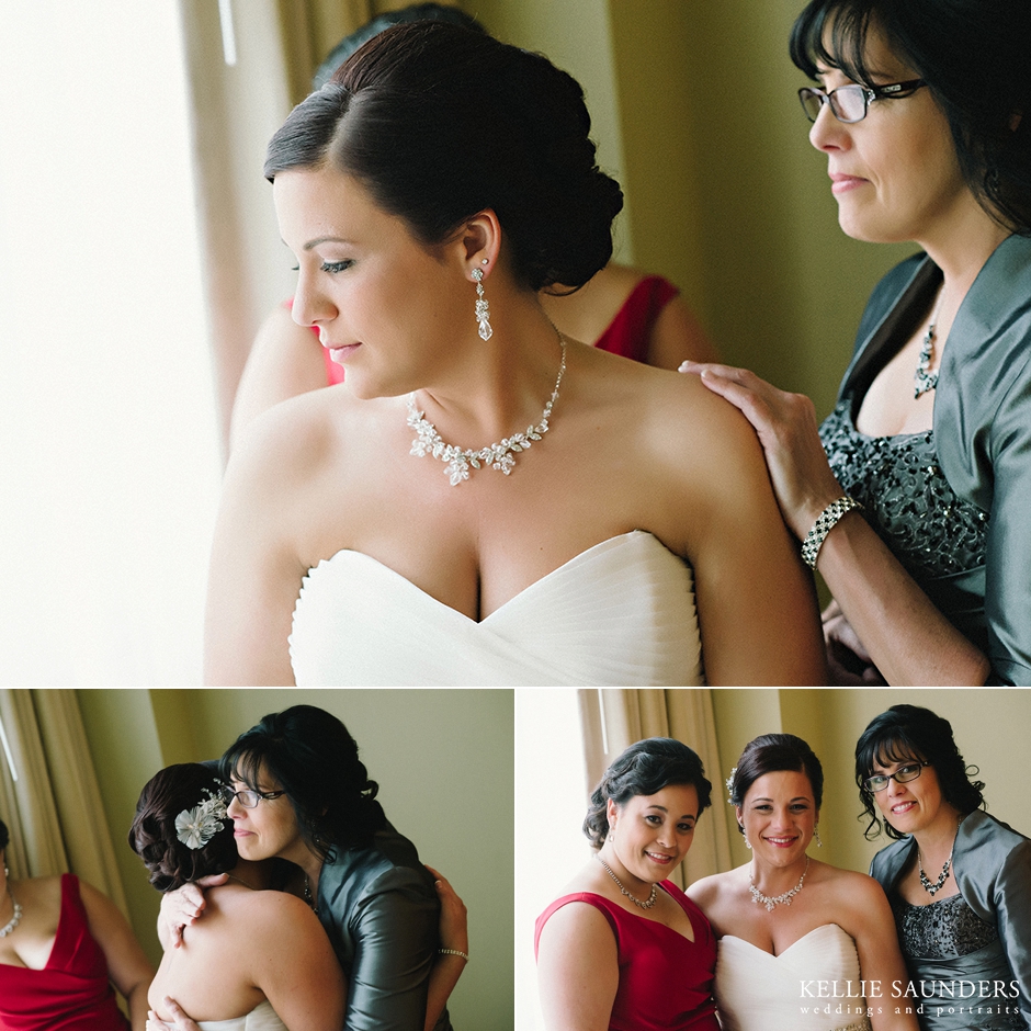 Kellie Saunders Photography, Bride getting ready, Bridal portrait